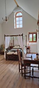 B&B / Chambres d'hotes L-entre-deux-pommes : photos des chambres