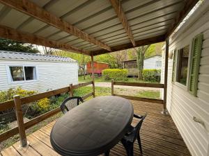Campings Camping Le Clocher de Neyran : photos des chambres