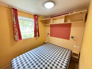 Campings Camping Le Clocher de Neyran : Mobile Home