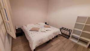 Appartement centre historique place Jean Jaurès climatisé 6 couchages avec parking