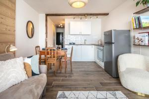 Appartements L-Eterlou - Chamrousse - Au pied des pistes : photos des chambres