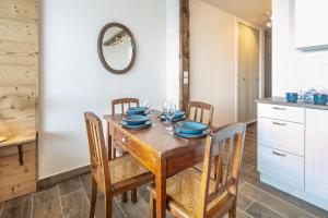 Appartements L-Eterlou - Chamrousse - Au pied des pistes : photos des chambres