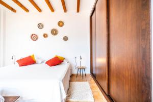 Villa with sunny private pool in golf resort - child friendly!