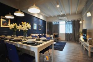 Baan Sri-kram 550m from MRT Taopoon