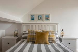 Just Beachy - 2 Bedroom Traditional cosy fishermans cottage