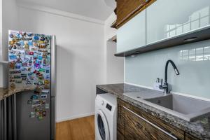 Plac Politechniki Deluxe Apartment by BookingHost
