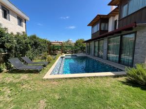 Derya Beach Agullu Villa 4