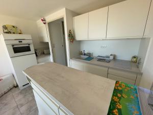 Appartements Duplex Cozy - Piscine - Vue Mer : photos des chambres