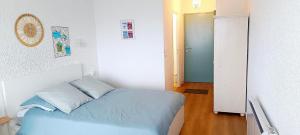 studio cosy vue lac, avec piscine et tennis