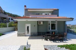 AGAPI Deluxe Villa