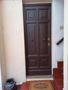 Piazza di Spagna, ground floor, historic center