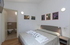 Amazing Home In Solto Collina Bg