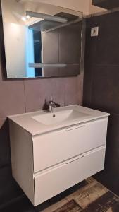 Appartements Appartement pour 4 personnes dans une rue tres calme : photos des chambres