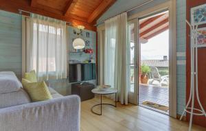 Amazing Home In Solto Collina Bg