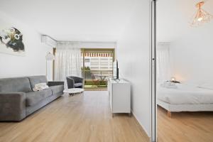 "Port Garavan" Calme, Piscine, Rénové, Parking