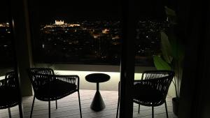 AH SKY PARK 1A - Castle View Free Parking