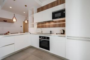 GuestHost - Mare Monti Apartments 4-7