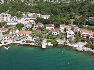 Montenegro Apartments - Private Beach