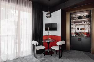 LAmour Suite - romantic getaway