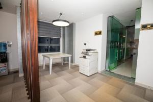2Bed room Apartment in Lavington With Pool & Gym