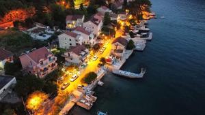 Montenegro Apartments - Private Beach