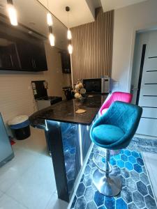 شقه فندقيه مفروشه في كمباوند وان قطاميه المعادي اول استخدام