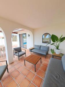 - Mediterranean Villa with Private Pool -