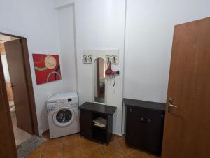 Friend Family Apartment Himare