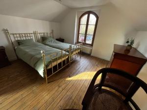 Maisons de vacances Charmante Maison avec Parc entre Seine et Foret de Fontainebleau a 30mn de Paris : photos des chambres