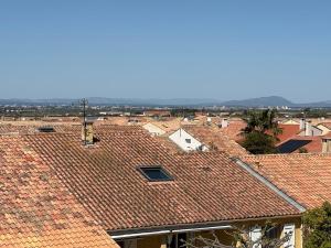 Appartement climatisé, double vue mer et Pic, accès mer et Parking privatif