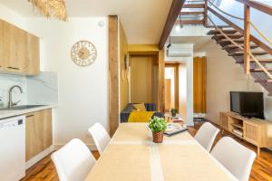 Appartements Le Boho - Charmant T3 avec climatisation et fibre : photos des chambres