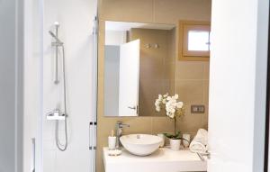 Intempo Apartment 10A by VivaMar