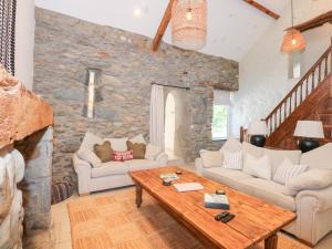 Ysgubor Maen Y Bardd