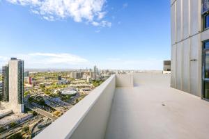 Enjoy Huge Wrap Balcony In Southbank 2B2B1C