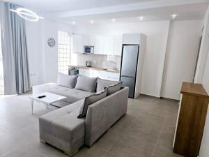 Saranda Sea View Apartment