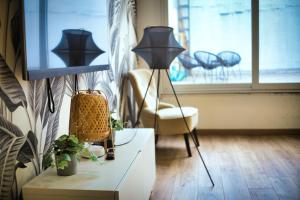 Sejours chez l'habitant Chambre 25m2, SDB PV, 3 pers, Centre, 160m2, WIFI : photos des chambres