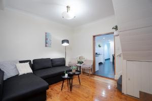 Facilitated 4 BR House & ICC&Darling Harbour-8 mins walk