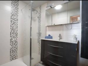 Appartement pieds dans leau