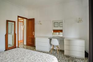 Atarazanas Flat