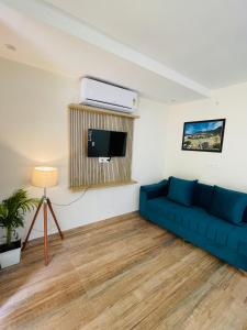 Mountain View 1BHK Apartment