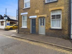 Stunning Heritage Cottage- The Heart of Old Leigh