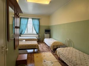 Quadruple Room room in Jämsän Gasthaus