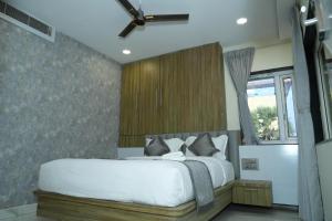 Hotel Phoenix Grand