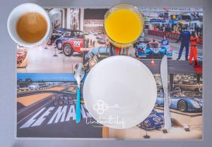 Détente familiale avec piscine chauffée proche Le Mans