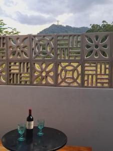 Sobrado aos pés do Cristo!