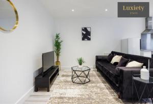 Stylish & Modern 1BR City Centre Nr the beach, High St & Adventure Island by Luxiety Stays - 4hvězdičkové hotely ve městě Southend-on-Sea