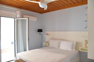 Deep Blue Apartments