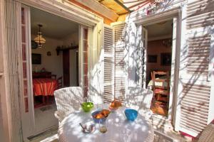 Maisons de vacances Villa La Rara Beaulieu Centre : photos des chambres