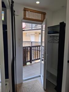 Studio dans une tour mythique à port grimaud