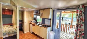 Campings Camping 3 etoiles - Parc aquatique - ccbbeec : photos des chambres